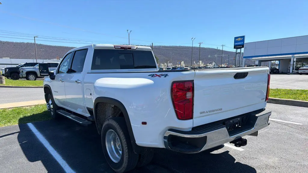 2024 Chevrolet Silverado 3500HD LTZ