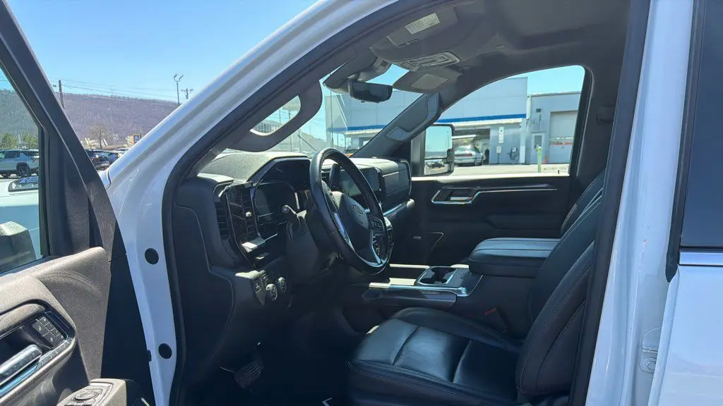 2024 Chevrolet Silverado 3500HD LTZ