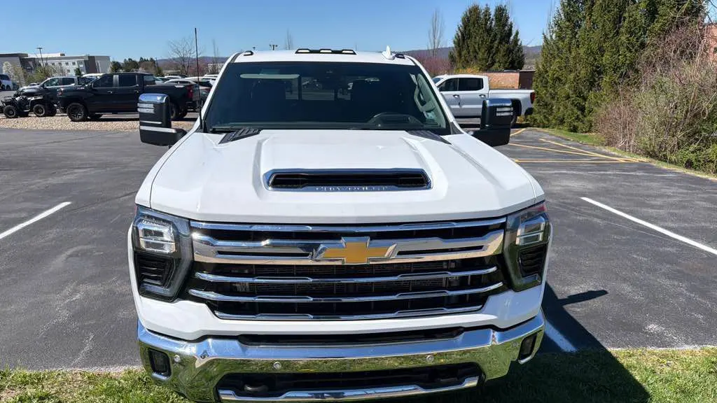 2024 Chevrolet Silverado 3500HD LTZ
