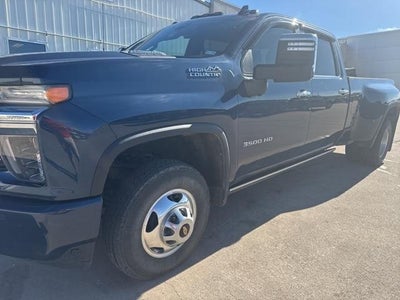 2022 Chevrolet Silverado 3500HD 4X4 High Country 4DR Crew Cab SB SRW
