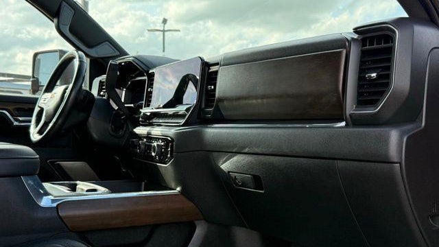 2024 Chevrolet Silverado 3500HD High Country