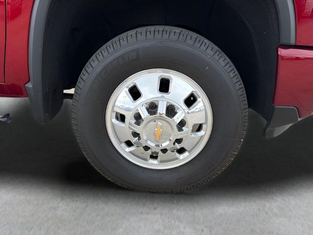 2024 Chevrolet Silverado Hd - $72,654
