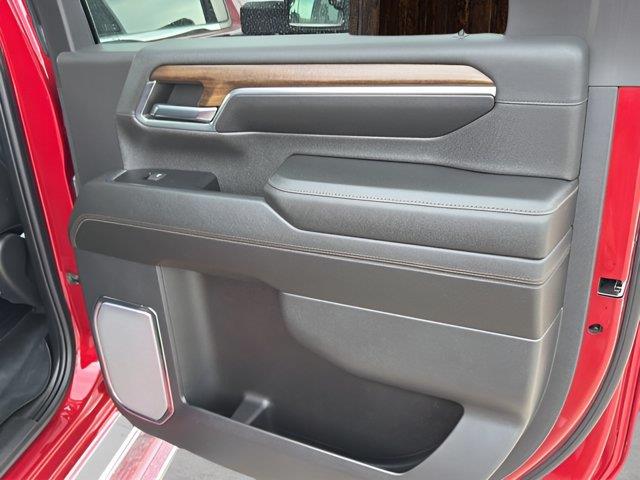 2024 Chevrolet Silverado Hd - $72,654