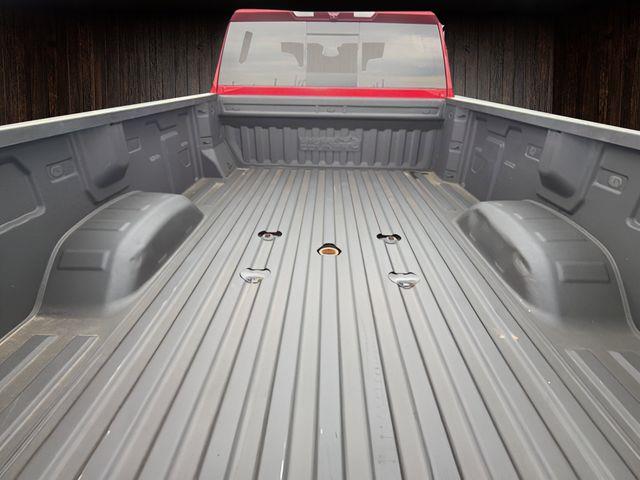 2024 Chevrolet Silverado Hd - $72,654