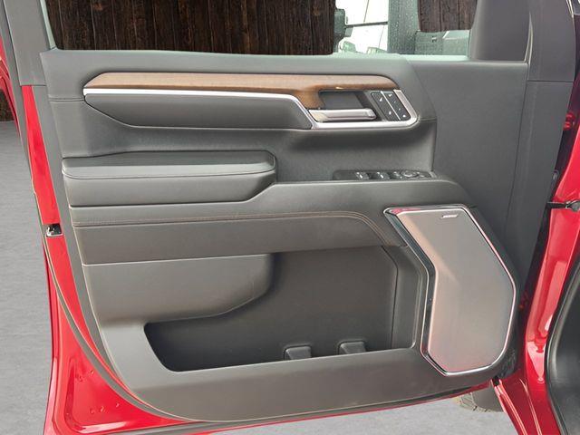 2024 Chevrolet Silverado Hd - $72,654