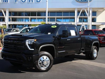 2024 Chevrolet Silverado 3500HD 4X4 High Country 4DR Crew Cab SB SRW