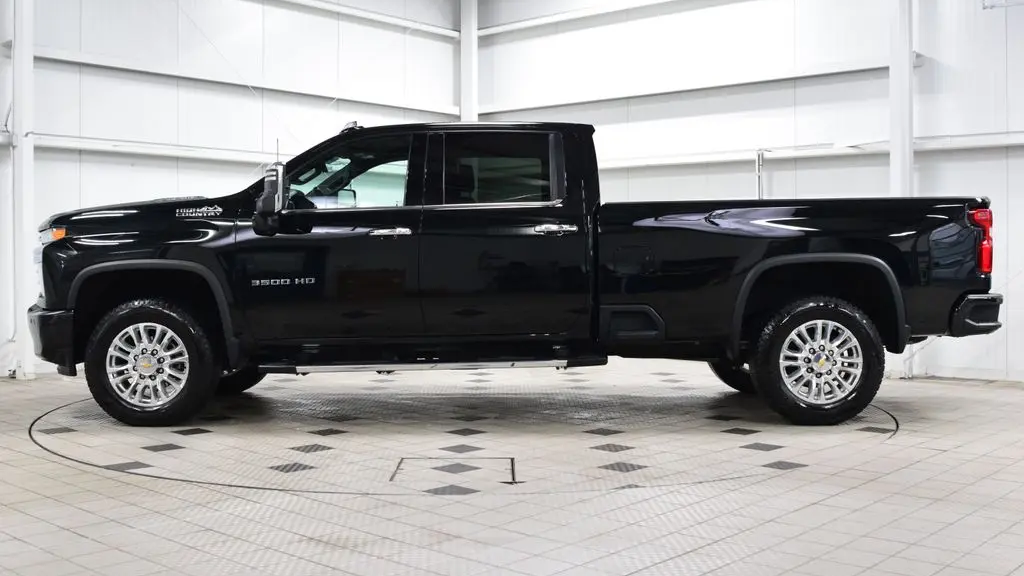 2022 Chevrolet Silverado 3500HD High Country