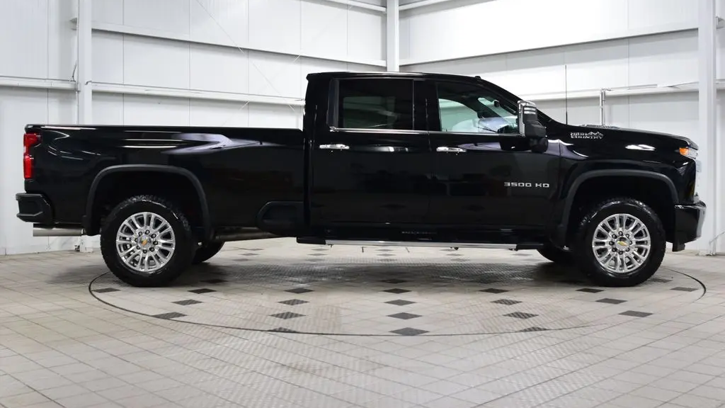 2022 Chevrolet Silverado 3500HD High Country