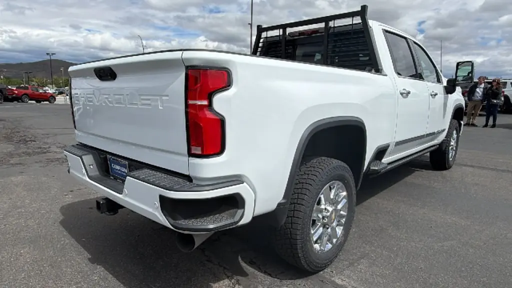 2024 Chevrolet Silverado 3500HD High Country