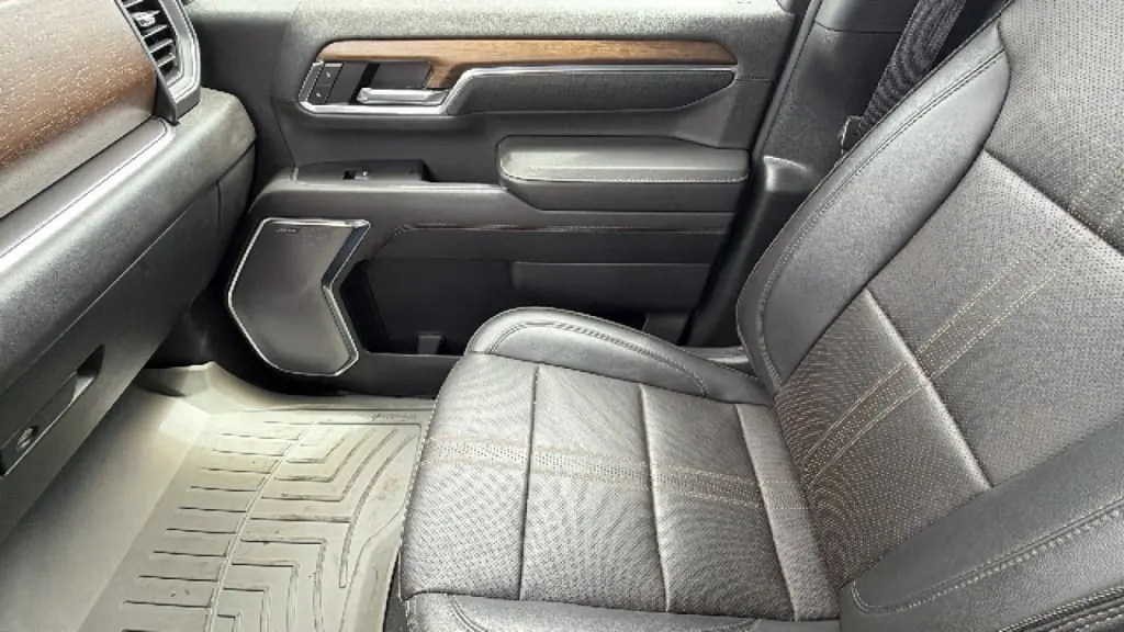 2024 Chevrolet Silverado 3500HD High Country