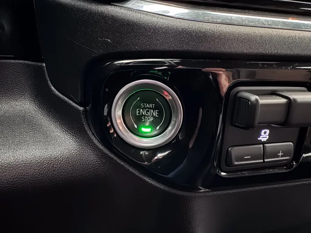 2024 Chevrolet Silverado Hd - $69,987