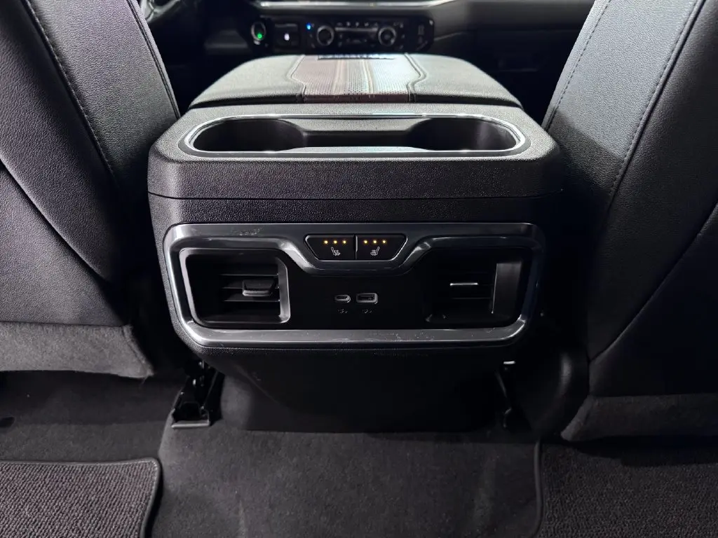 2024 Chevrolet Silverado Hd - $69,987