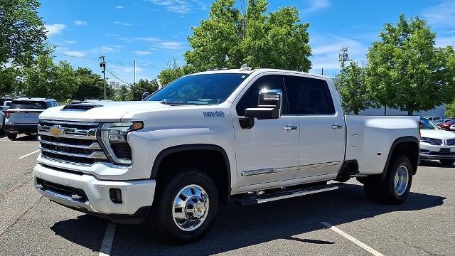 2024 Chevrolet Silverado 3500HD High Country