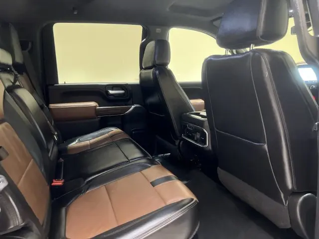 2021 Chevrolet Silverado - $55,115