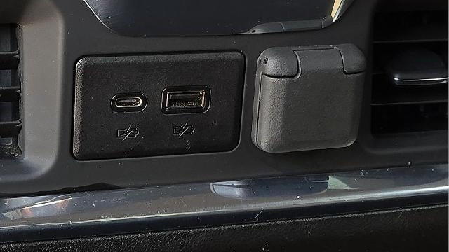 2022 Chevrolet Silverado 3500HD High Country