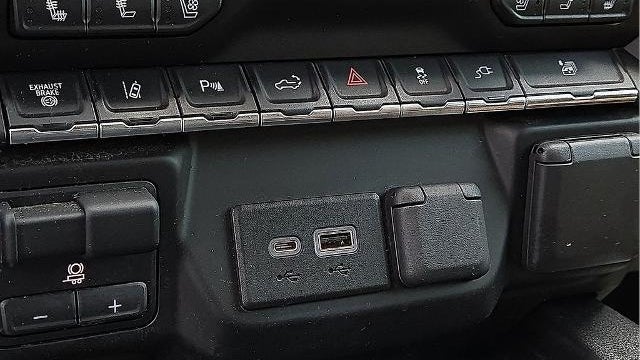 2022 Chevrolet Silverado 3500HD High Country