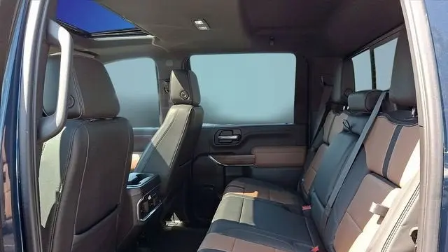 2023 Chevrolet Silverado 3500HD High Country