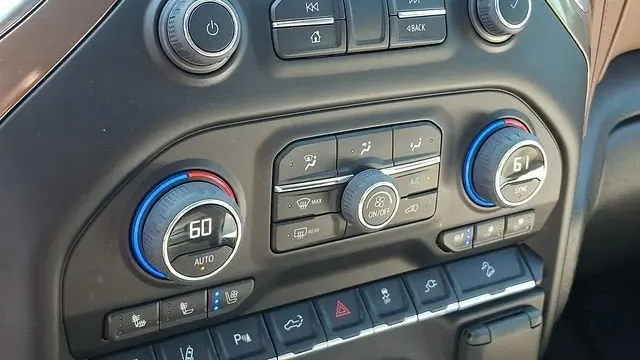2023 Chevrolet Silverado 3500HD High Country