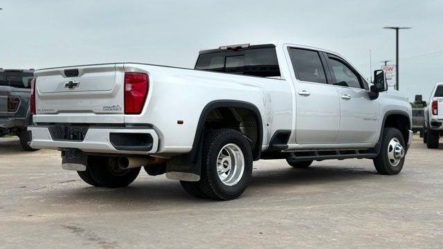 2022 Chevrolet Silverado 3500HD High Country