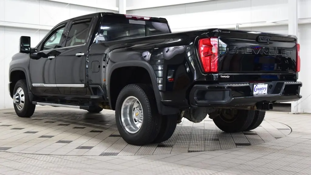 2024 Chevrolet Silverado 3500HD High Country