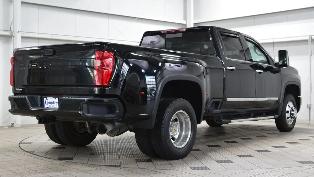 2024 Chevrolet Silverado 3500HD High Country