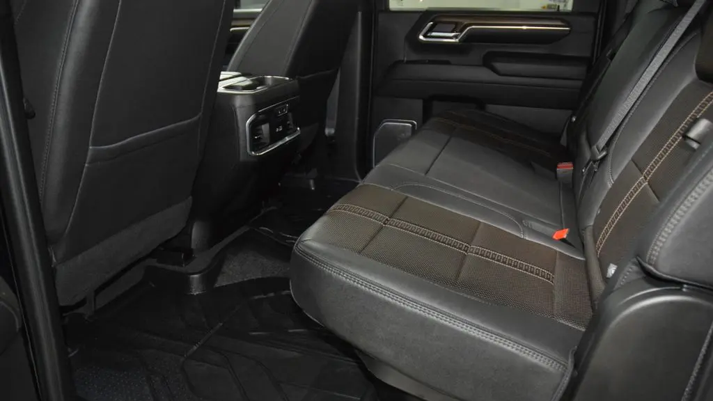 2024 Chevrolet Silverado 3500HD High Country