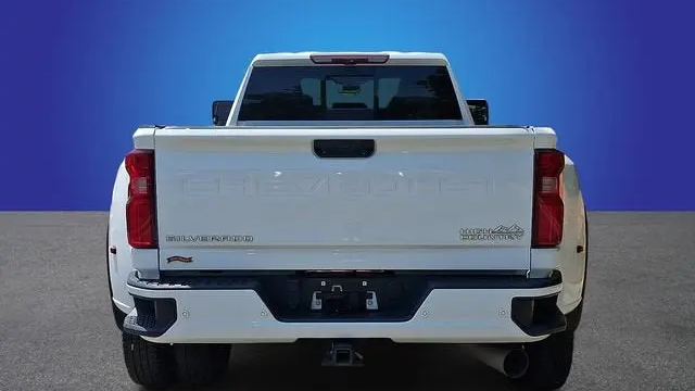 2024 Chevrolet Silverado 3500HD High Country
