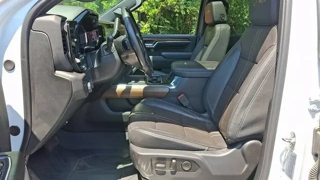 2024 Chevrolet Silverado 3500HD High Country