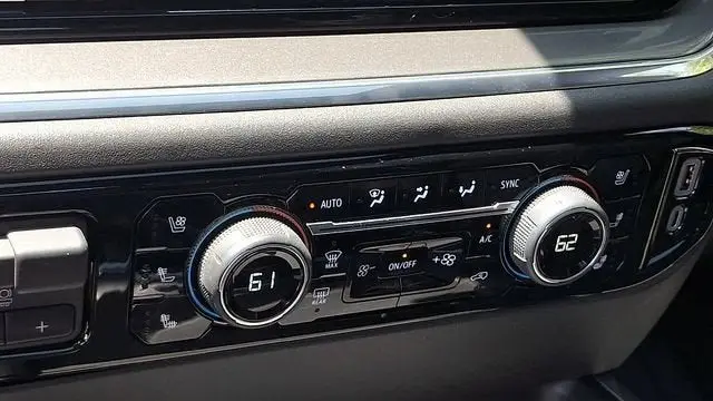2024 Chevrolet Silverado 3500HD High Country