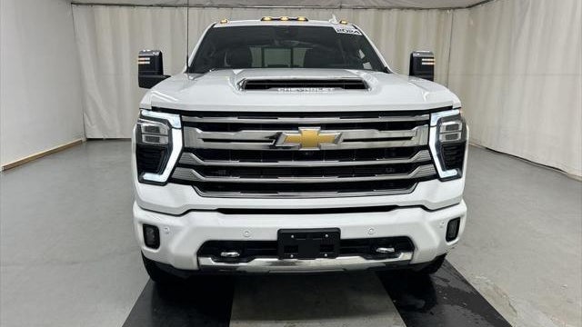 2024 Chevrolet Silverado 3500HD High Country