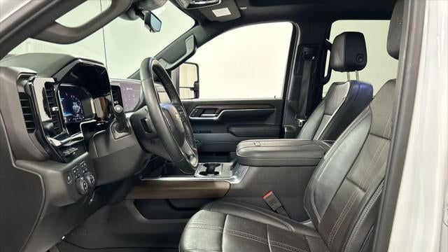 2024 Chevrolet Silverado 3500HD High Country