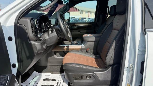 2024 Chevrolet Silverado 3500HD High Country