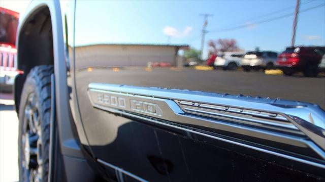 2024 Chevrolet Silverado 3500HD High Country