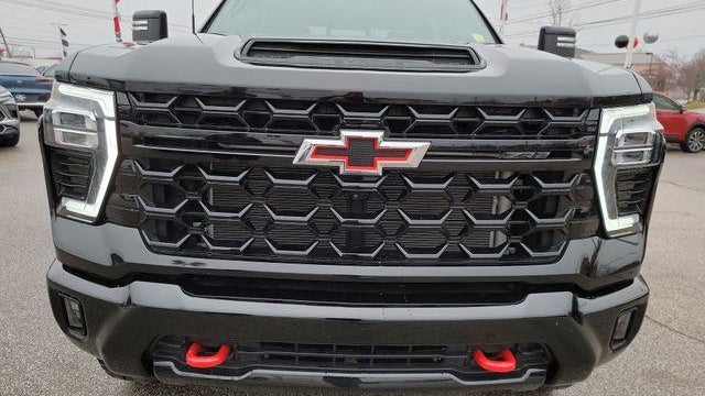 2024 Chevrolet Silverado 2500HD ZR2
