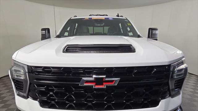 2024 Chevrolet Silverado 2500HD ZR2