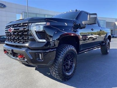 2024 Chevrolet Silverado 2500HD 4X4 ZR2 4DR Crew Cab SB