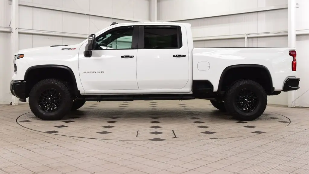 2024 Chevrolet Silverado 2500HD ZR2