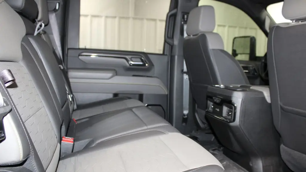 2024 Chevrolet Silverado 2500HD ZR2