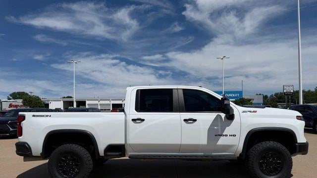 2024 Chevrolet Silverado 2500HD ZR2