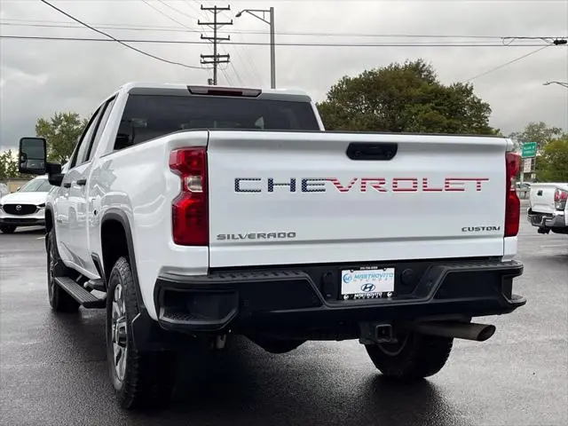 2026 Chevrolet Silverado Hd - $52,999