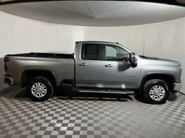 2026 Chevrolet Silverado Hd - $52,980