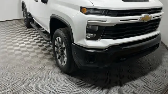 2024 Chevrolet Silverado 2500HD Custom