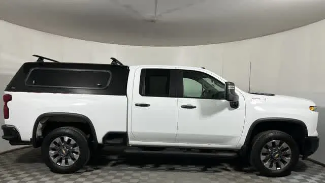2024 Chevrolet Silverado 2500HD Custom