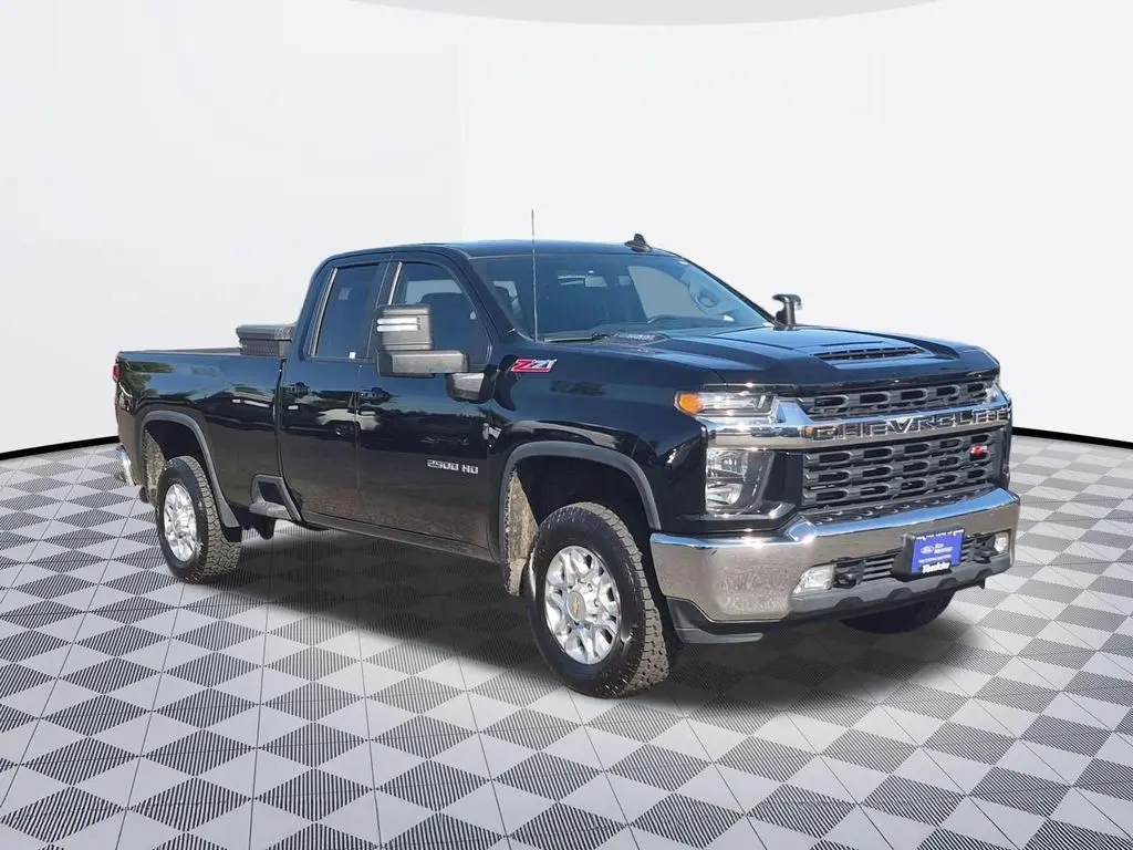 2021 Chevrolet Silverado - $42,238