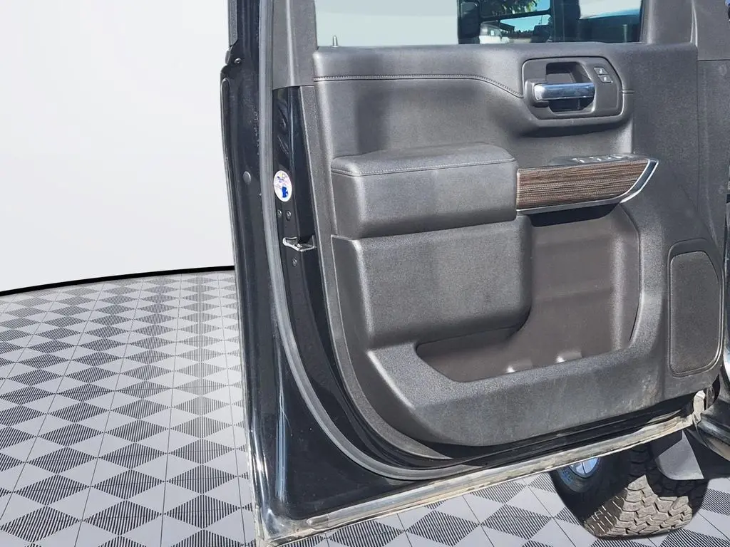 2021 Chevrolet Silverado - $42,238