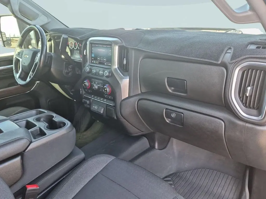 2021 Chevrolet Silverado - $42,238
