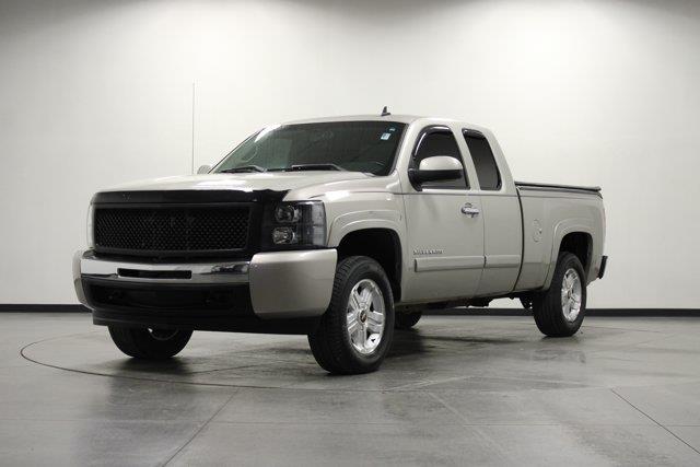 2008 Chevrolet Silverado - $7,962