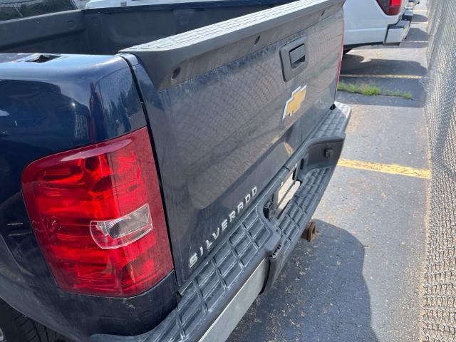 2009 Chevrolet Silverado - $4,780