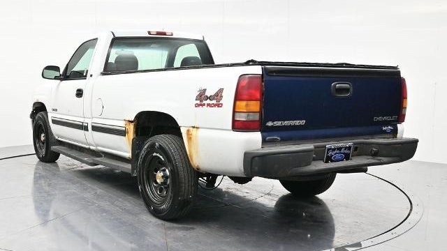 2002 Chevrolet Silverado 1500 Base