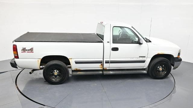 2002 Chevrolet Silverado 1500 Base